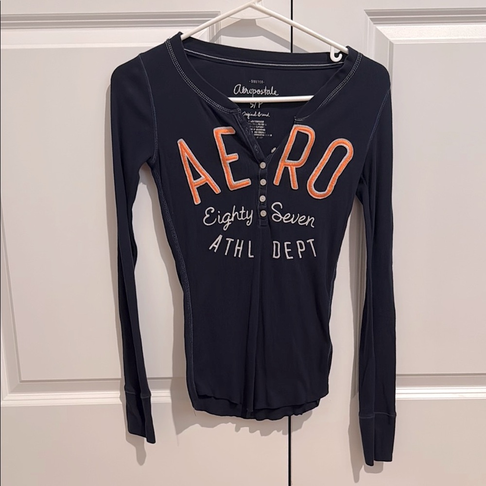 Aeropostale Black and Orange Button-Up Shirt